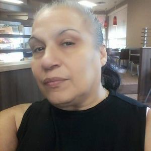 Meet your Posher, Zenaida